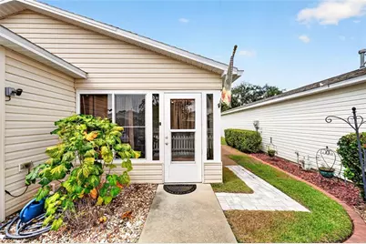 17458 SE 82nd Roslyn Court, The Villages, FL 32162 - Photo 8
