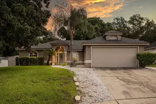 859 High Pointe Cir, Minneola, FL 34715 - Photo 4