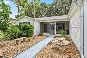 202 Juarez Way, The Villages, FL 32159 - Photo 2