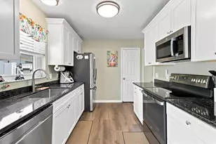 1339 La Jolla Cir, The Villages, FL 32159 - Photo 2