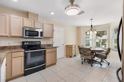 915 Ventura Drive, Lady Lake, FL 32159 - Photo 2