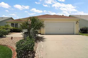1856 Poppy Cir, The Villages, FL 32162 - Photo 2