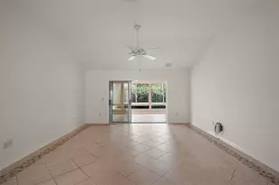1856 Poppy Cir, The Villages, FL 32162 - Photo 6