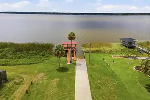 5250 Fredrick Rd, Fruitland Park, FL 34731 - Photo 2