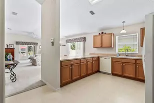 17535 SE 84th Foxgrove Ave, The Villages, FL 32162 - Photo 12