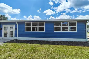 702 Turnberry Ln, Lady Lake, FL 32159 - Photo 16