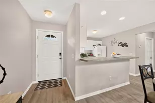 17361 SE 76th Flintlock Terrace, The Villages, FL 32162 - Photo 6