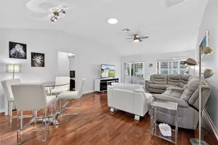 17107 SE 93rd Exeter Ct, The Villages, FL 32162 - Photo 8