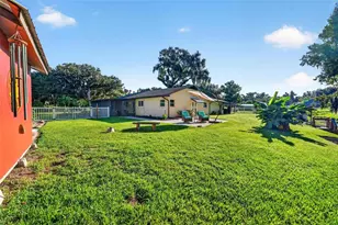 8106 Spring Dr, Yalaha, FL 34797 - Photo 54