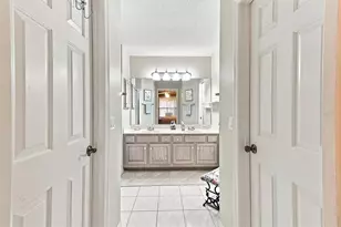 1507 Barrera Ct, The Villages, FL 32159 - Photo 14