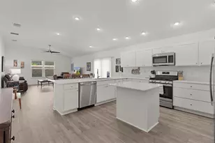 6558 Herr Ct, The Villages, FL 34762 - Photo 16