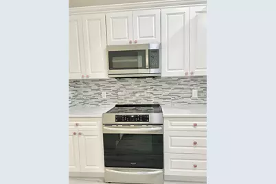 919 Camino Del Rey Drive, The Villages, FL 32159 - Photo 10