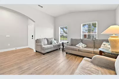 639 Kensington Drive, Davenport, FL 33897 - Photo 6