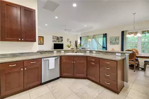 10033 Lake Miona Way, Oxford, FL 34484 - Photo 40