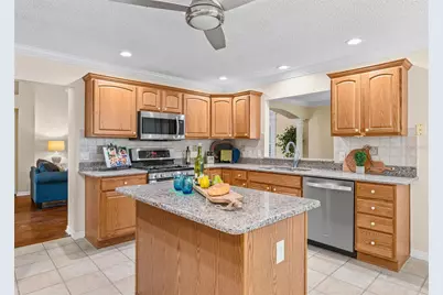 17601 SE 81st Timberwood Terrace, The Villages, FL 32162 - Photo 12