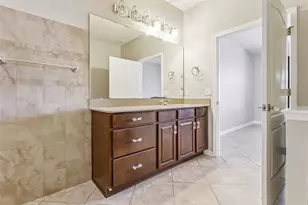 205 Mystic Bay Ct, Groveland, FL 34736 - Photo 18