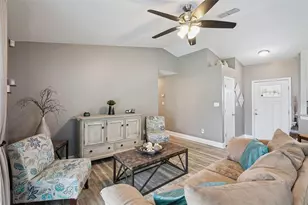 15512 Hidden Lake Cir, Clermont, FL 34711 - Photo 4