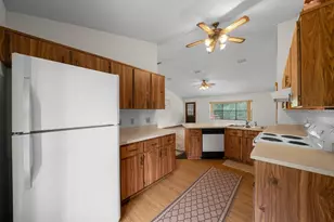 3561 W Hill Top Ln, Dunnellon, FL 34433 - Photo 12