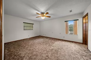 3561 W Hill Top Ln, Dunnellon, FL 34433 - Photo 16