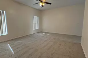 2911 Sweetspire Cir, Kissimmee, FL 34746 - Photo 32