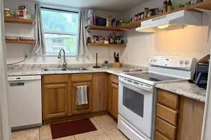 13103 Sandalwood Dr, Wildwood, FL 34785 - Photo 6
