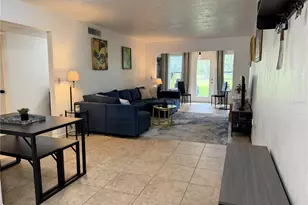 13103 Sandalwood Dr, Wildwood, FL 34785 - Photo 8