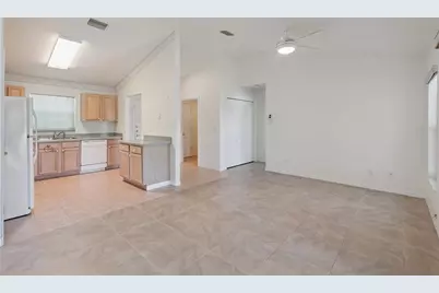 110 Twin Lake Circle, Umatilla, FL 32784 - Photo 12