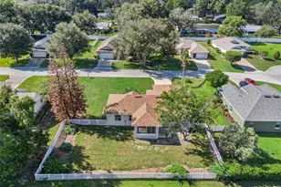 110 Twin Lake Cir, Umatilla, FL 32784 - Photo 36