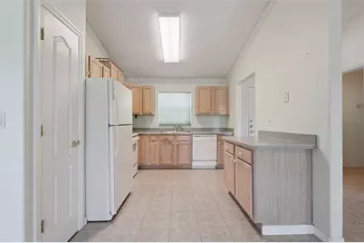110 Twin Lake Circle, Umatilla, FL 32784 - Photo 4