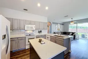 912 Magnolia Blossom Ct, Apopka, FL 32712 - Photo 10