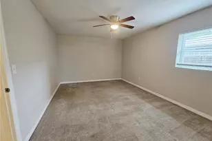 409 Kerry Dr, Clearwater, FL 33765 - Photo 14