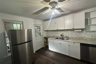 8725 N Silver Lake Rd, Leesburg, FL 34788 - Photo 6