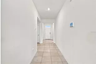 8552 Pinecrest Trl, Wildwood, FL 34785 - Photo 4