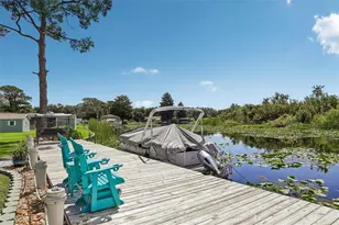 28116 Lois Dr, Tavares, FL 32778 - Photo 2