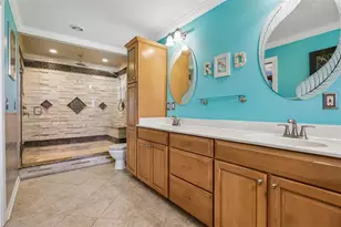 28116 Lois Dr, Tavares, FL 32778 - Photo 14