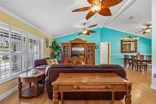 28116 Lois Dr, Tavares, FL 32778 - Photo 16