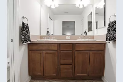 811 Clifford Court, The Villages, FL 32163 - Photo 10