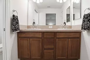 811 Clifford Ct, The Villages, FL 32163 - Photo 10