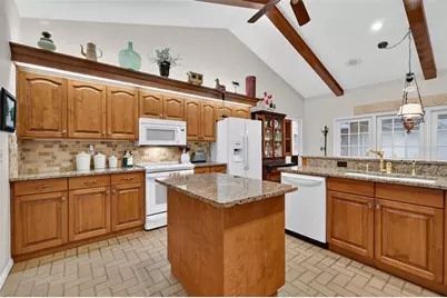3081 Lakeshore Drive, Mount Dora, FL 32757 - Photo 24