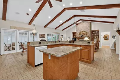 3081 Lakeshore Drive, Mount Dora, FL 32757 - Photo 22