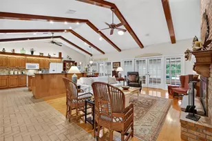 3081 Lakeshore Dr, Mount Dora, FL 32757 - Photo 16