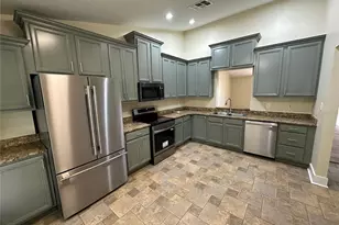 10 Sunnyside Dr, Clermont, FL 34711 - Photo 4