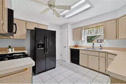 822 Dundee Circle, Leesburg, FL 34788 - Photo 10