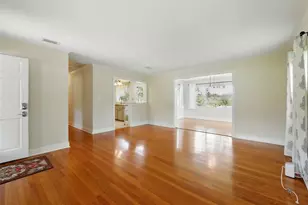 1426 Crestview Dr, Mount Dora, FL 32757 - Photo 2