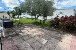 758 Royal Palm Cir, Largo, FL 33778 - Photo 28