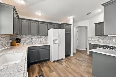 2289 Swansea Terrace, The Villages, FL 32162 - Photo 2