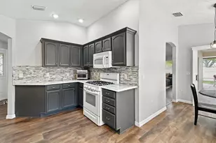 2289 Swansea Terrace, The Villages, FL 32162 - Photo 14
