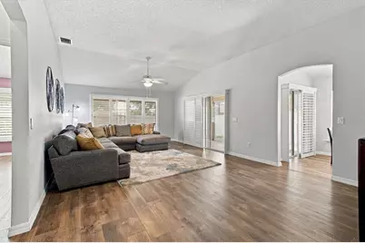 2289 Swansea Terrace, The Villages, FL 32162 - Photo 10