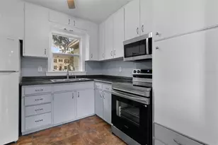 408 S 12th St, Leesburg, FL 34748 - Photo 14