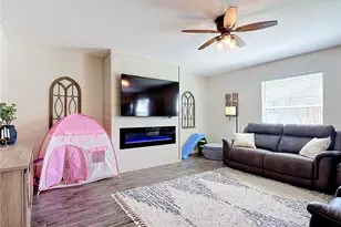 847 Fillmore Ct, Davenport, FL 33837 - Photo 6